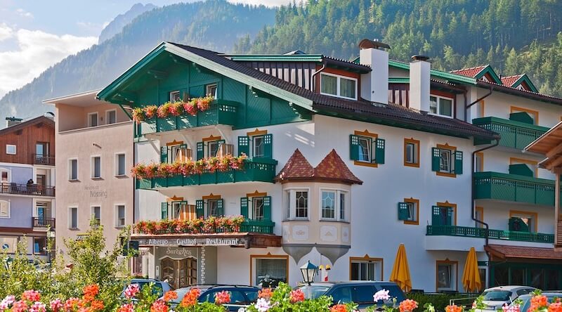 Hotel Sureghes